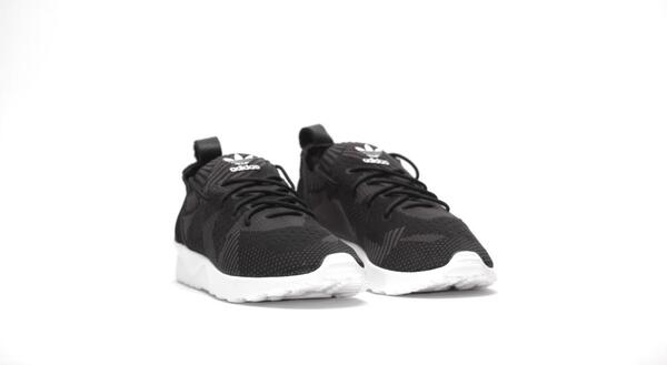 は adidas Originals ZX Flux Adv Virtue W 